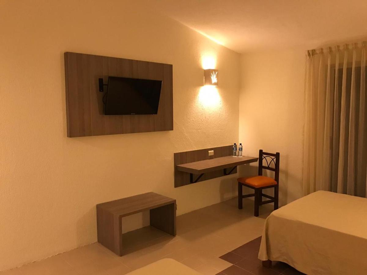 Hotel Plaza Palenque Zewnętrze zdjęcie